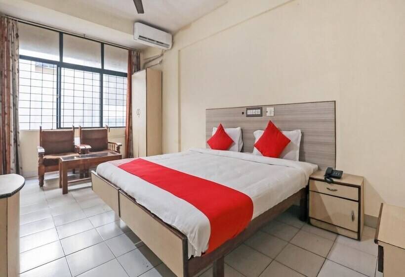 בית מלון כפרי Hindustan By Oyo Rooms