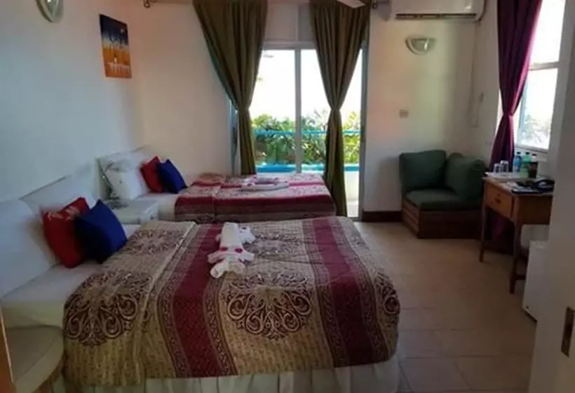 هتل Ocean S Edge Lodge Restaurant & Bar