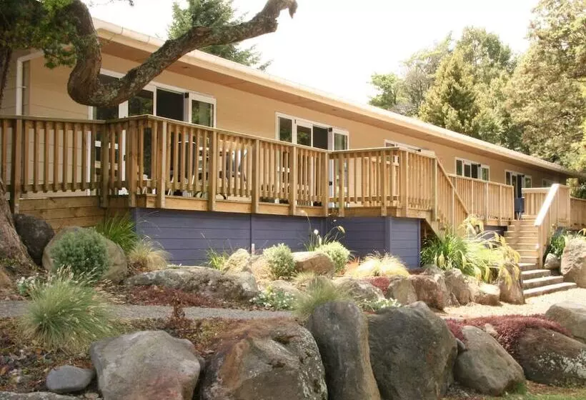 Hotelli Ohakune Top 10 Holiday Park