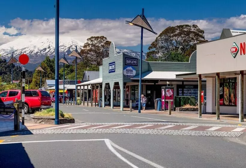 Hotelli Ohakune Top 10 Holiday Park