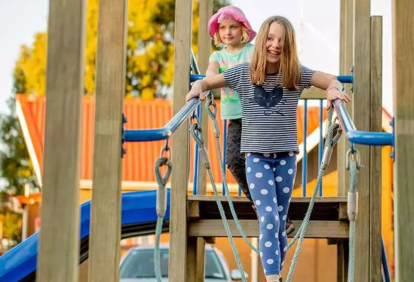 Hotelli Ohakune Top 10 Holiday Park