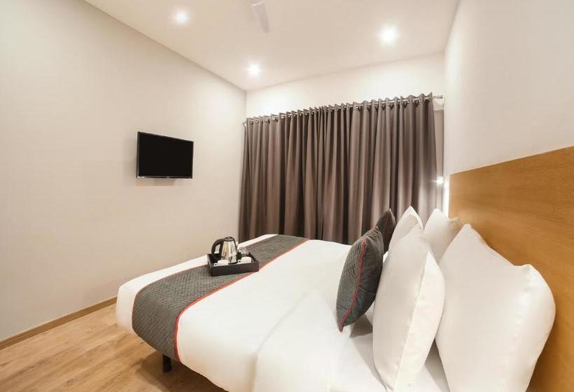 Oyo 25074 Flagship Hotel Imperial