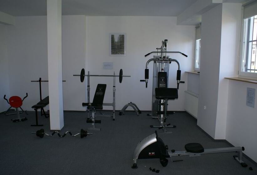 پانسیون Amadeus Apartamenty