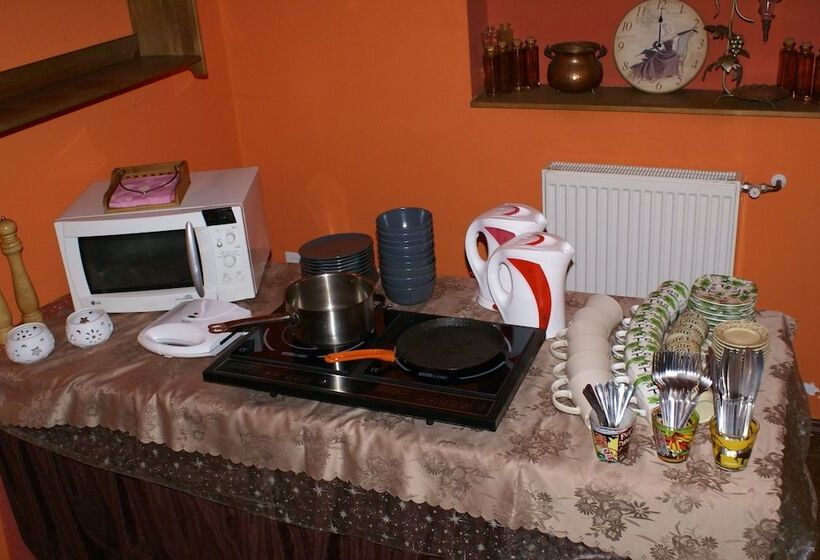 پانسیون Amadeus Apartamenty