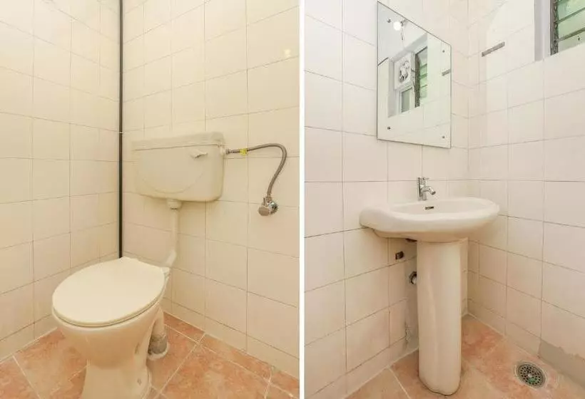 Town Hall Hotel By Oyo Rooms