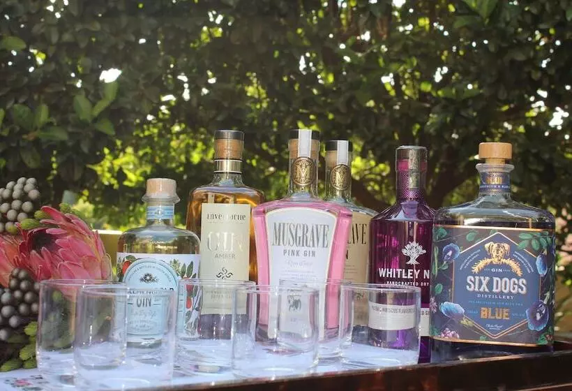 Aamiaismajoitus (B&B) The Moon And Sixpence Garden Guest House