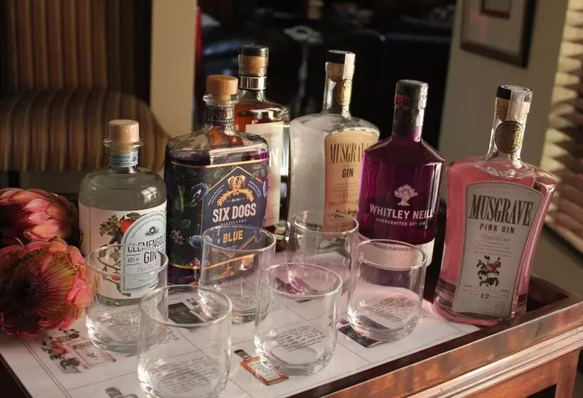 Aamiaismajoitus (B&B) The Moon And Sixpence Garden Guest House