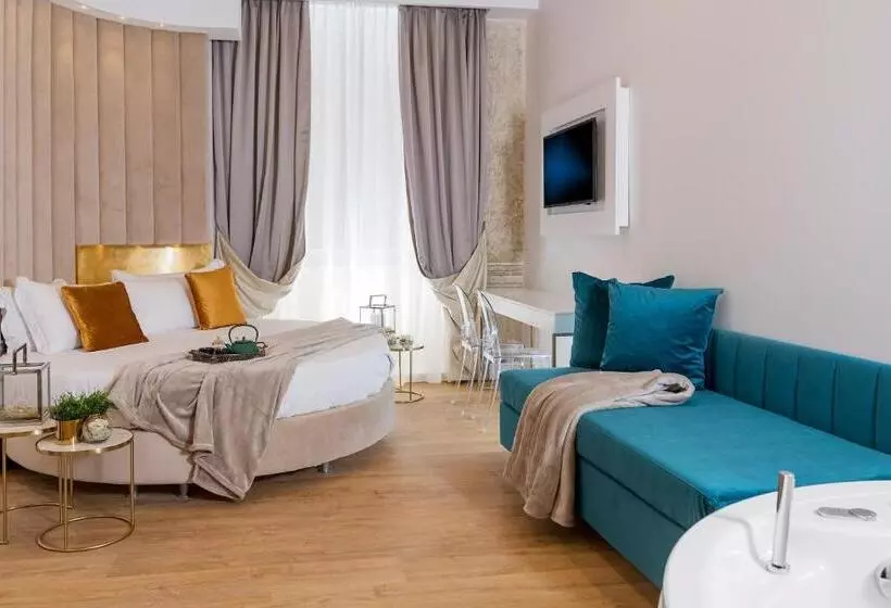 مسافرخانه Navona Style