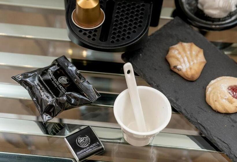 مسافرخانه Navona Style