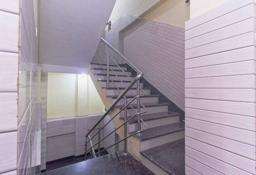 בית מלון כפרי Bidhan Plaza By Oyo Rooms