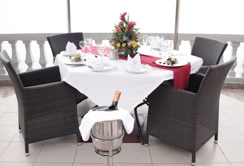 هتل Hôtel Petit Bateau