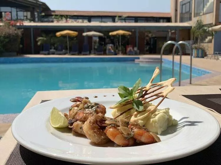 هتل Hôtel Petit Bateau