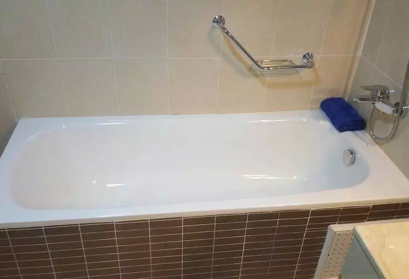 هتل Hôtel Petit Bateau