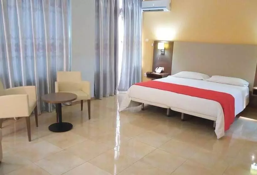 هتل Hôtel Petit Bateau