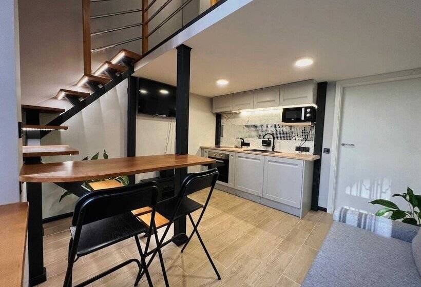 Kapsuła Hostel Warszawa