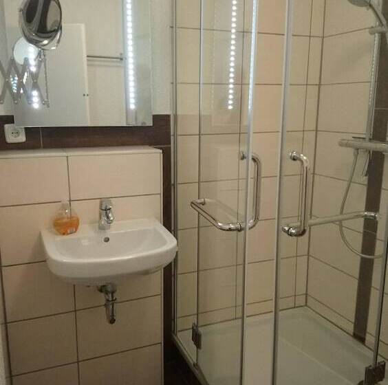 膳宿费 Gästehaus Laßbruch