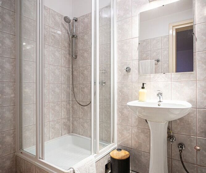 Пансион Liberta Inn Pokoje Gościnne