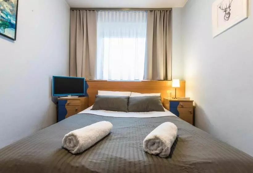 Majatalo Liberta Inn Pokoje Gościnne