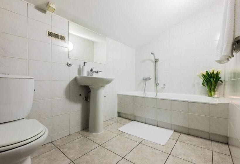 Пансион Liberta Inn Pokoje Gościnne