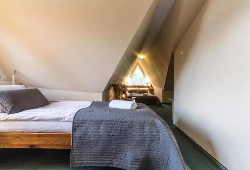 Majatalo Liberta Inn Pokoje Gościnne