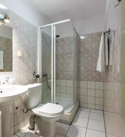 Majatalo Liberta Inn Pokoje Gościnne