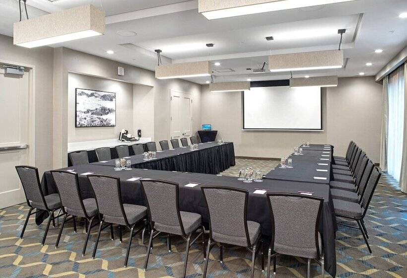 Residence Inn By Marriott Toronto Mississauga West