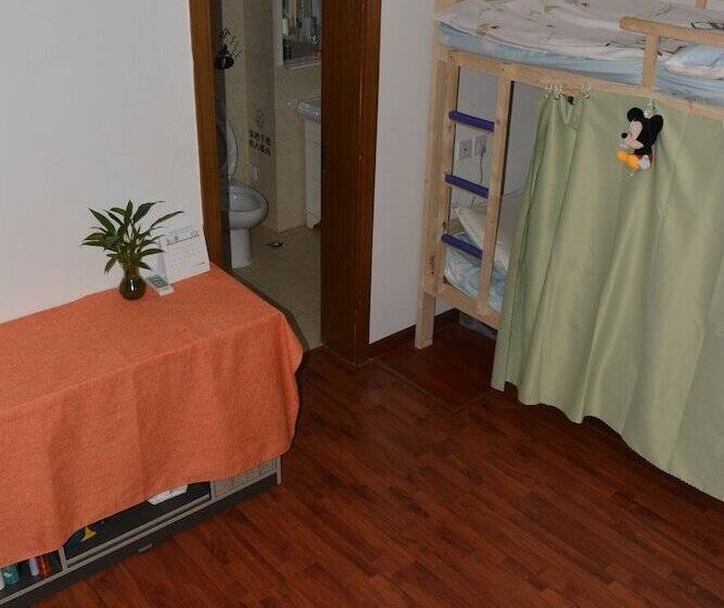 Shanghai Xiangzuo Xiangyou Youth Hostel