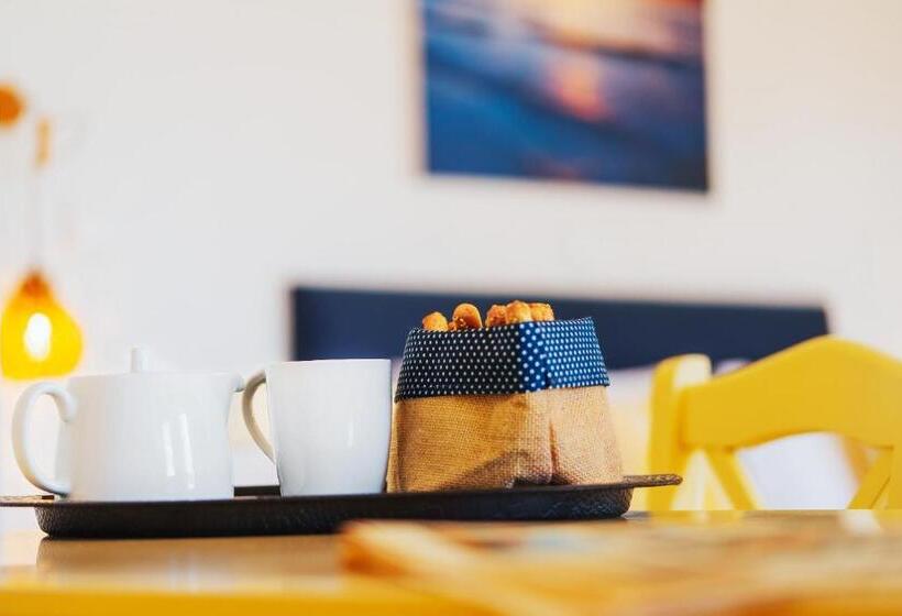 Aelia Apartments & Suites