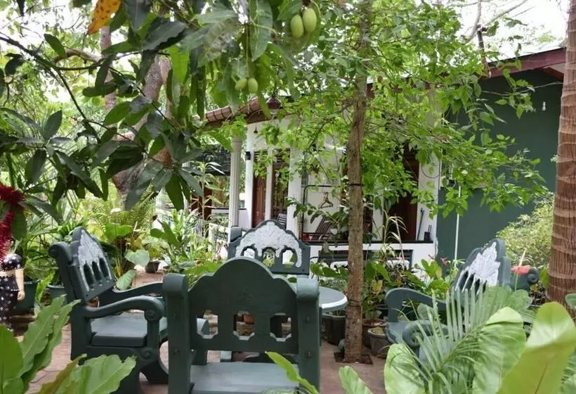 ベッドアンドブレックファースト Kalana Homestay