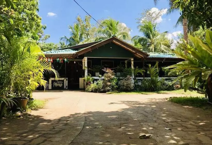 ベッドアンドブレックファースト Kalana Homestay