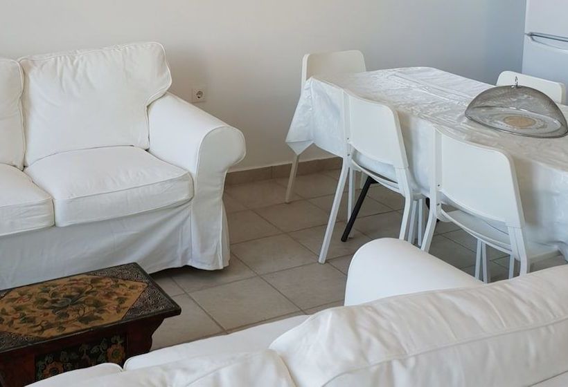 Danezis Sea Stars Villas New Port