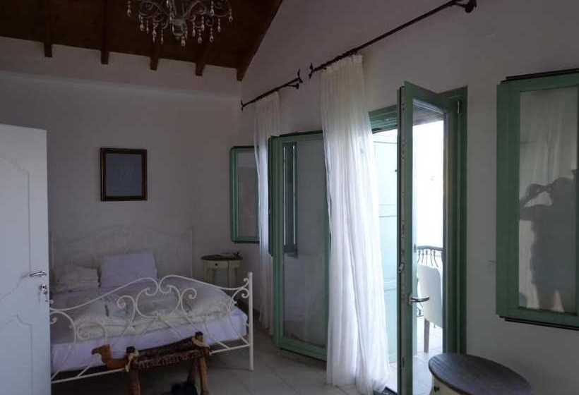 Danezis Sea Stars Villas New Port