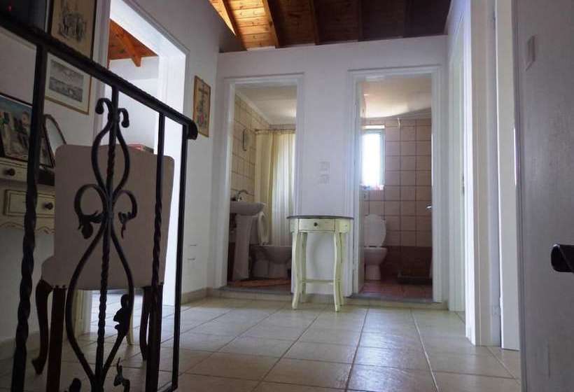 Danezis Sea Stars Villas New Port