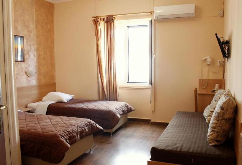 Electra Hotel Piraeus