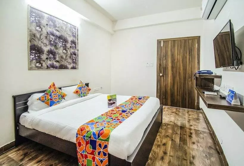 هتل Fabescape Himadri Inn