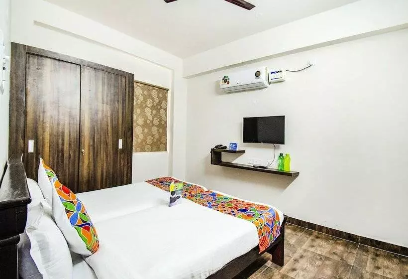 هتل Fabescape Himadri Inn