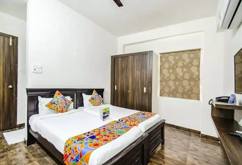 هتل Fabescape Himadri Inn