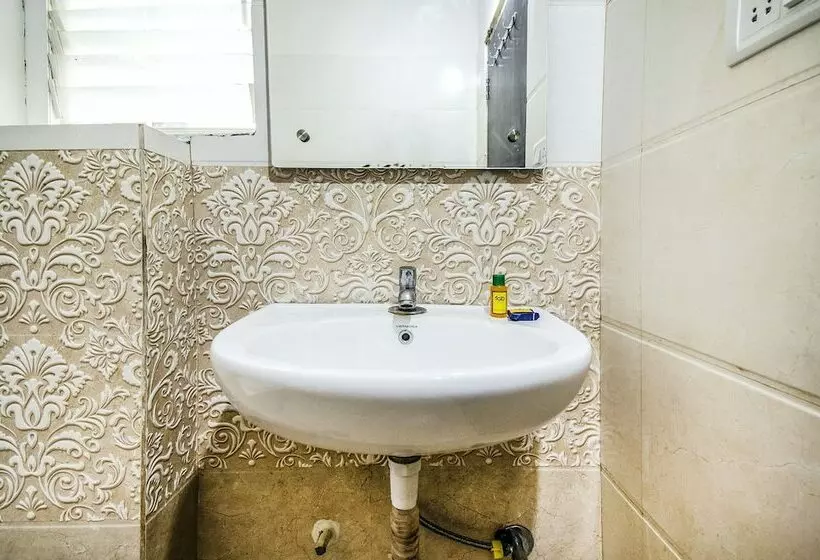 هتل Fabescape Himadri Inn