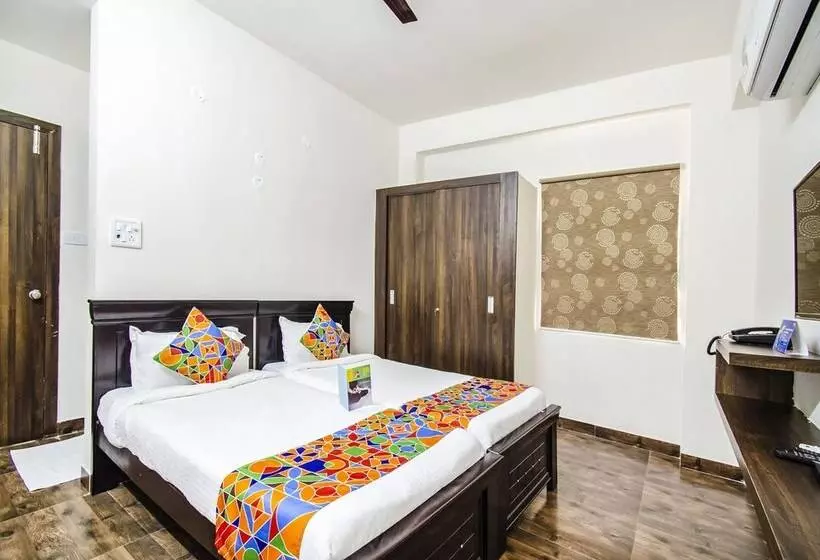 هتل Fabescape Himadri Inn