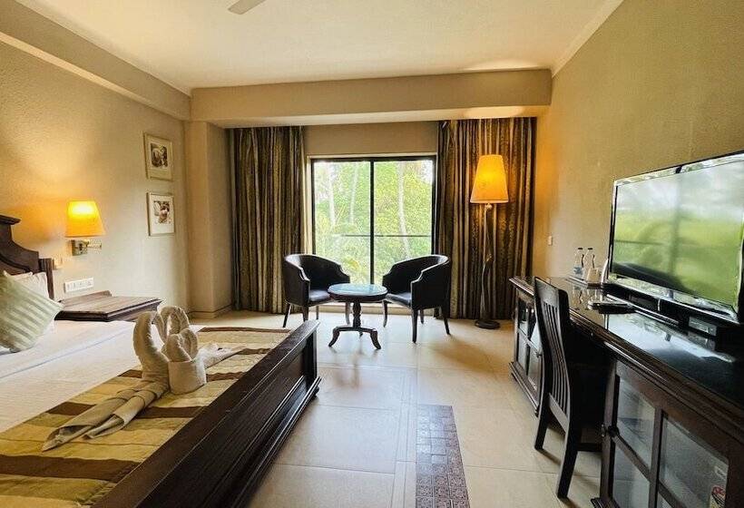 ホテル Nimbus Neelam The Glitz