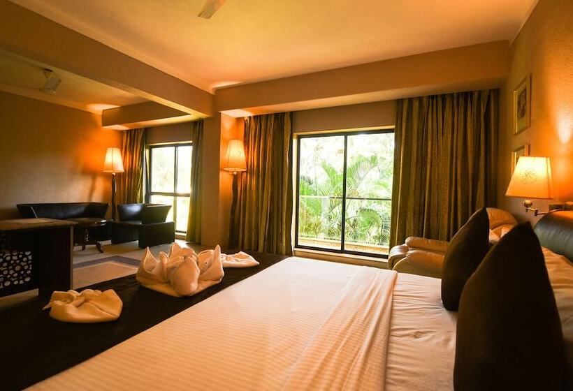 ホテル Nimbus Neelam The Glitz