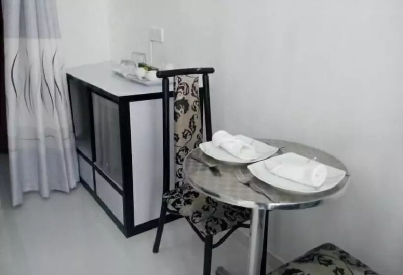 ペンション Paragon