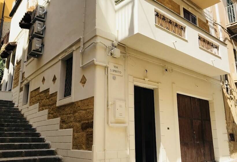 مبيت وإفطار Casa Tita