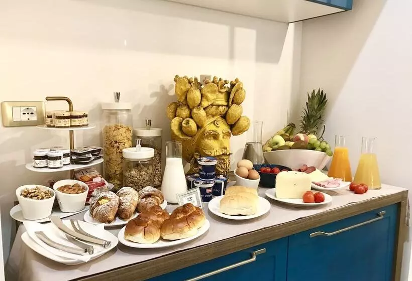 تختخواب و صبحانه Casa Tita