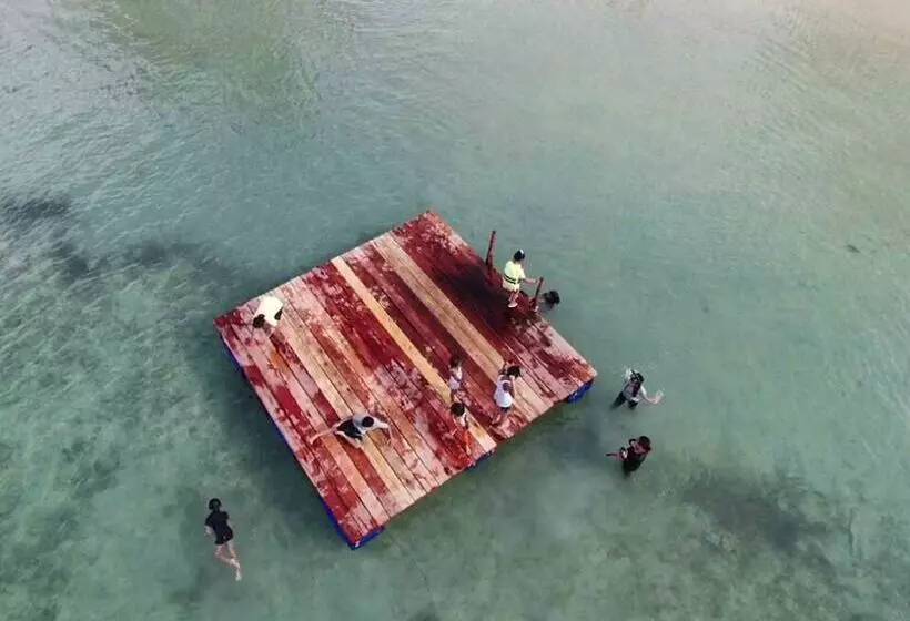 Aamiaismajoitus (B&B) Madu Tiga Beach & Resort