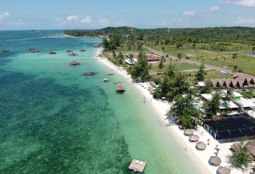 Bed and Breakfast Madu Tiga Beach & Resort