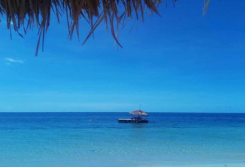 Bed and Breakfast Madu Tiga Beach & Resort