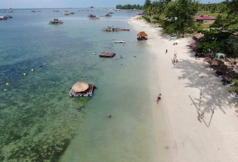 Bed and Breakfast Madu Tiga Beach & Resort