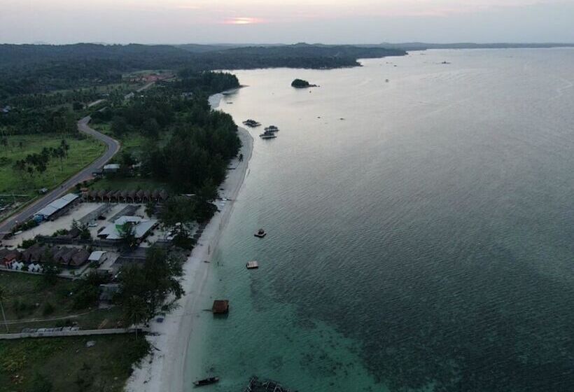Bed and Breakfast Madu Tiga Beach & Resort