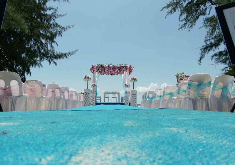 Bed and Breakfast Madu Tiga Beach & Resort